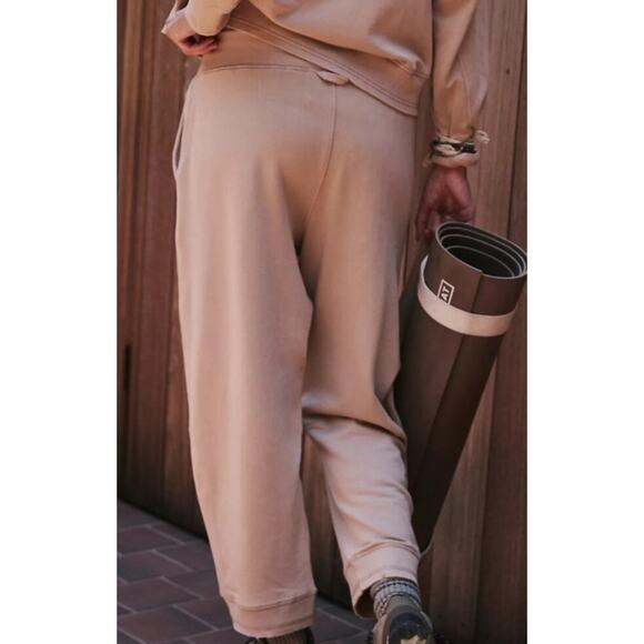 NWT Free People Movement x Hatch Intercept Pants In Desert Sand Size Small - Picture 3 of 9